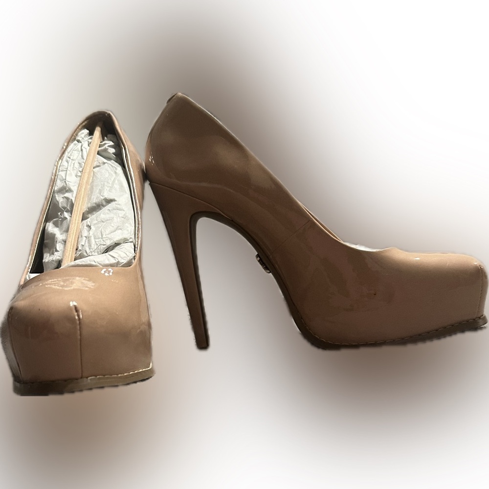 Nude Platform stilettos - size 7